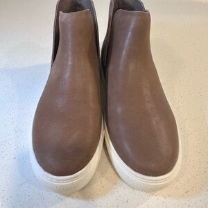 Birdies “The Falcon” in Cafe Au Lait - size 6.5 women